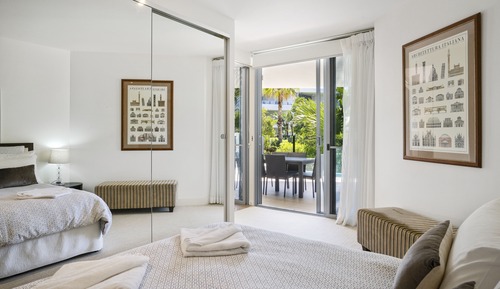 3 Bedroom Swim Up Apartment