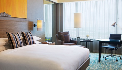 Club Room, 1 King Bed