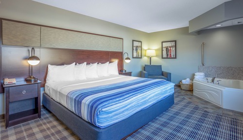 Suite, 1 King Bed, Non Smoking (One-Bedroom)