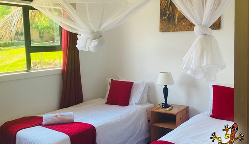 Luxury Cabin, Multiple Beds, Ensuite, River View