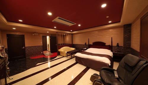 Standard Room, 1 Queen Bed (Couples Hotel)