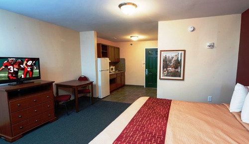 Suite, 1 King Bed, Accessible, Non Smoking (Kitchen, Roll-In Shower)