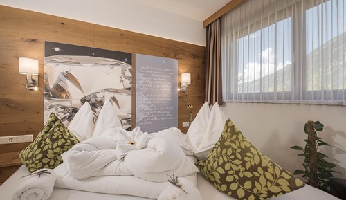 Comfort Apartment, 3 Bedrooms, Balcony, Mountain View