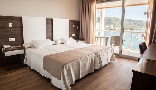 Standard Double Room, Balcony, Sea View (1 adult +  2 children)