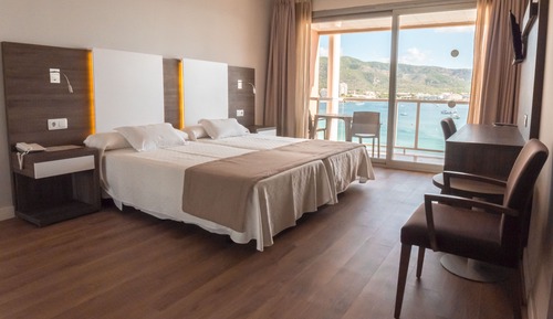Family Room, Balcony, Sea View (3 adults)