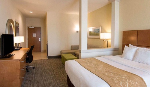 Suite, 2 Queen Beds, Non Smoking