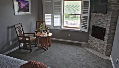 Standard Room, 1 King Bed