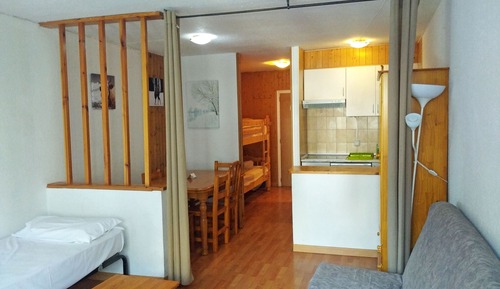 Traditional Studio, Multiple Beds (for 2 people)