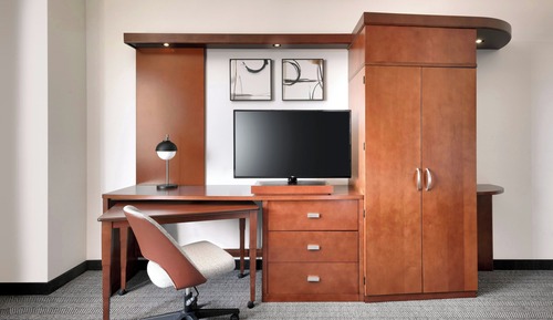 Room, 2 Queen Beds (Mobility/Hearing Access, Roll-In Shwr)