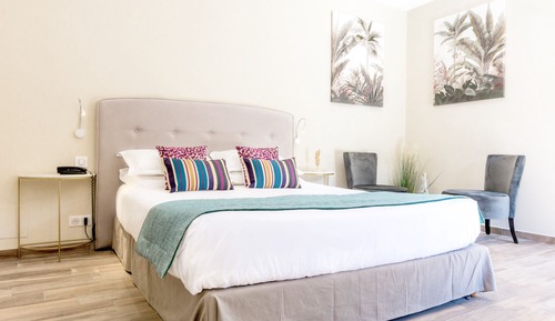 Luxury Suite, 1 Queen Bed, Private Pool