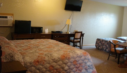 Standard Room, 2 Queen Beds, Non Smoking