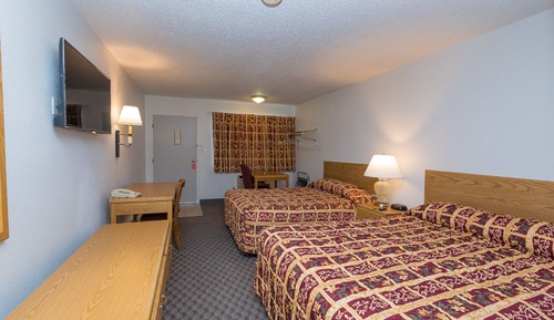 Room, 2 Queen Beds, Non Smoking (Pet Room)