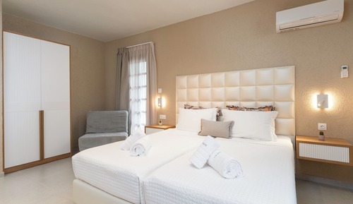 Comfort Double or Twin Room (Villa Building)