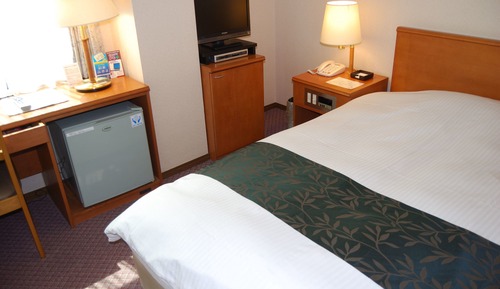 Single Room, Smoking