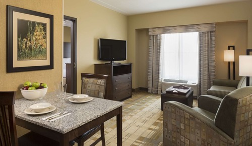 Suite, 2 Queen Beds, Accessible, Bathtub