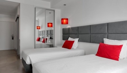 Standard Room, 2 Twin Beds, City View
