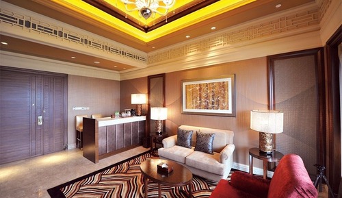 Suite A (King)