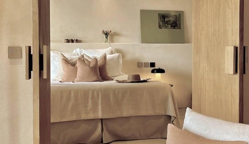 Premium Suite, 1 King Bed, Private Pool, Valley View