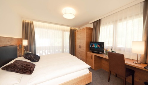 Standard Suite, 1 Bedroom, Balcony (Feuerlilie)