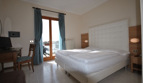 Superior Double Room, Lake View