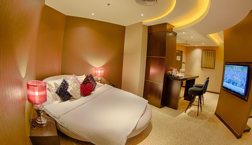 Honeymoon Room