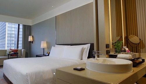 Okura Club, 1 King Bed