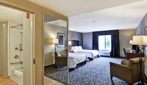 Room, 2 Queen Beds, Accessible, Non Smoking