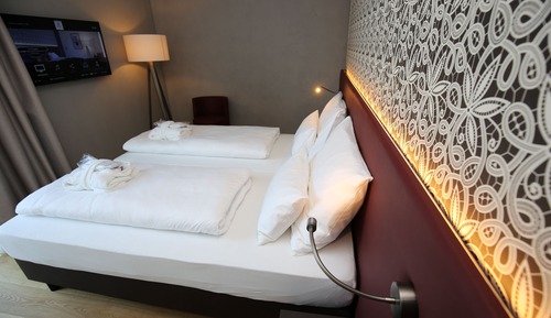 Comfort Room (Plus)