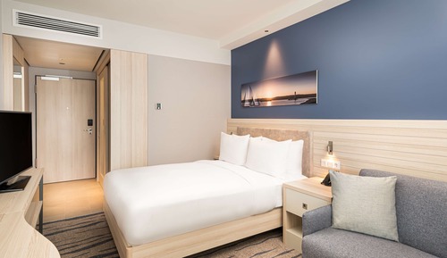Room, 1 Queen Bed with Sofa bed