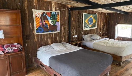 Basic Cabin, Multiple Beds