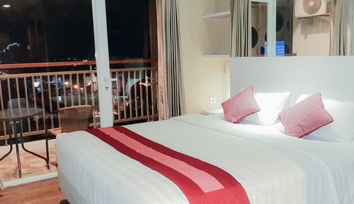 Deluxe Studio Suite