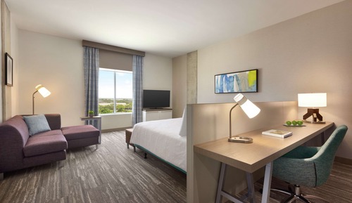 Deluxe Room, 1 King Bed