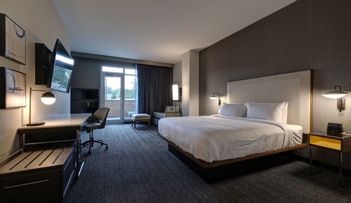 Room, 1 King Bed (Mobility Accessible, Roll-In Shower)