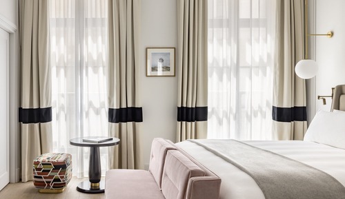 Room, 1 Queen Bed, Balcony (Essential)