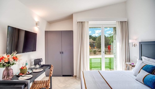 Executive Room
