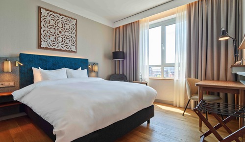 Premium Room, 1 Queen Bed, Balcony, City View