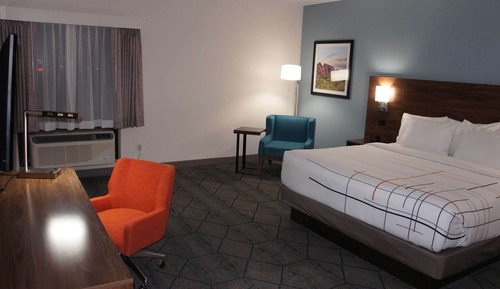 Room, 1 King Bed, Accessible, Non Smoking (Mobility)