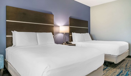 Room, 2 Queen Beds, Accessible, Non Smoking (Accessible Tub)