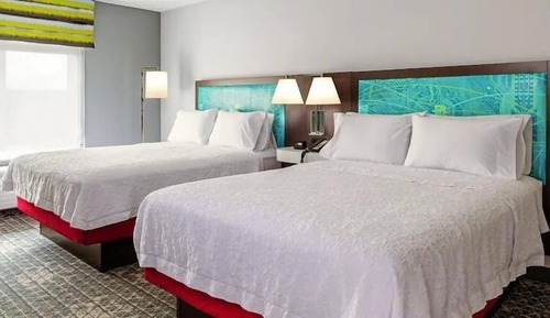 Room, 2 Queen Beds, Accessible, Bathtub