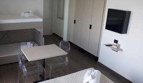 Quadruple Room (1)