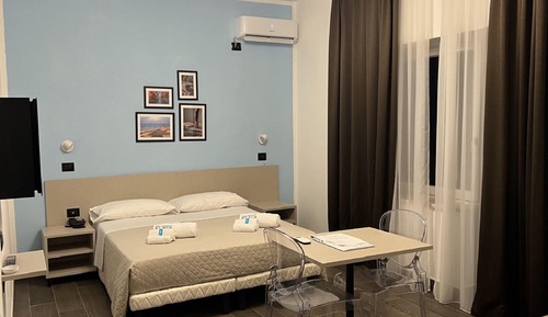 Quadruple Room (2)