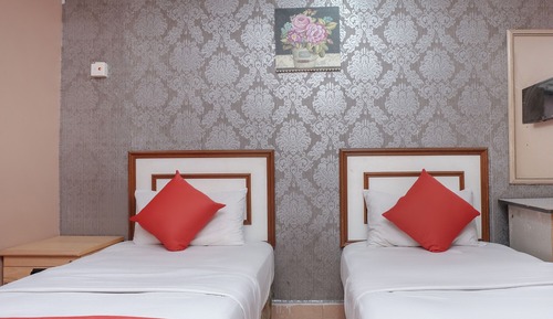 Deluxe Twin Room
