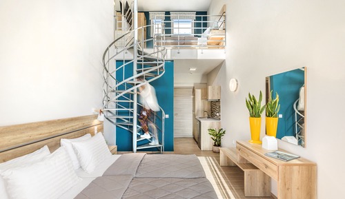 Premium Loft