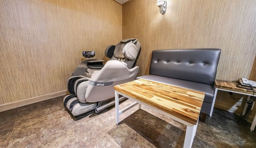 Room (VIP-Massage chair (1PC/bathtub))