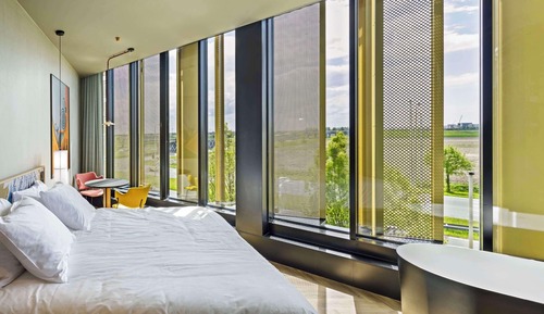 Deluxe Room, 1 King Bed, Non Smoking, Bathtub