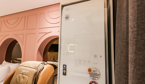 Room (Suite)