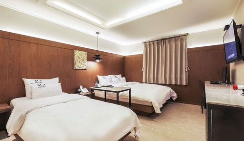 Room (Twin rooms (net Netflix/Disney +/Teav)