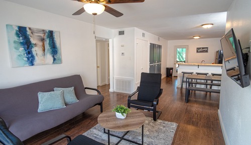 Apartment (2 Bedrooms)