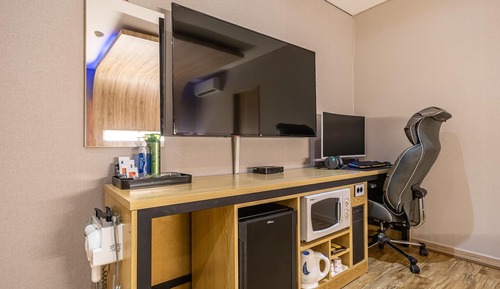 Room (VIP (Netflix styler available massage)