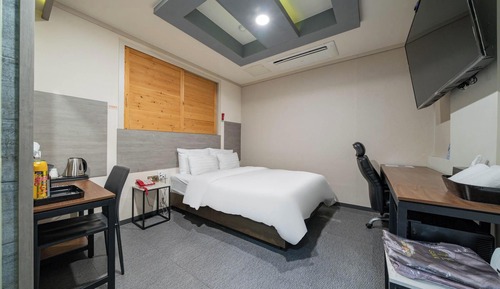 Room (Standard (Without PC))